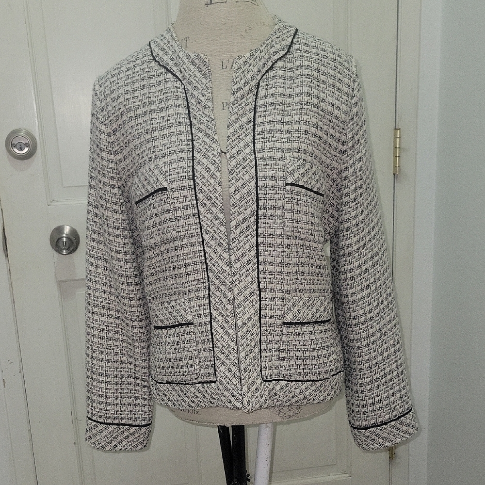 Anne Carson Black and White Tweed Jacket